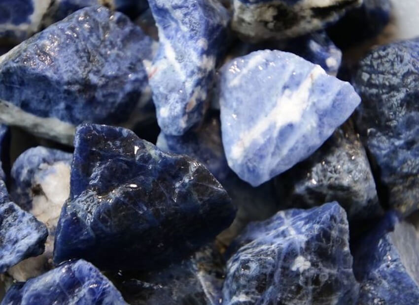 How to Maintain the Beauty of Your Tanzanite Jewelry