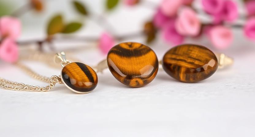 Tiger’s Eye Gemstone Benefits: Unlocking Courage & Clarity