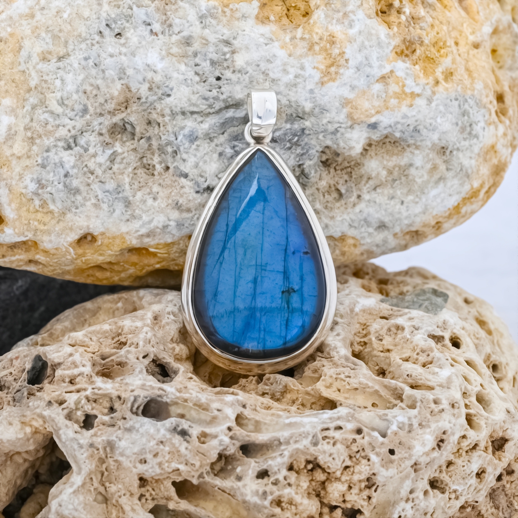 Natural Labradorite Teardrop Sterling Silver Pendant Jewellery