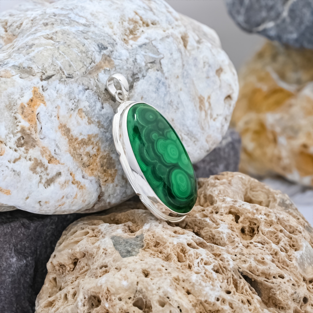 Natural Green Malachite Oval Sterling Silver Pendant Jewellery