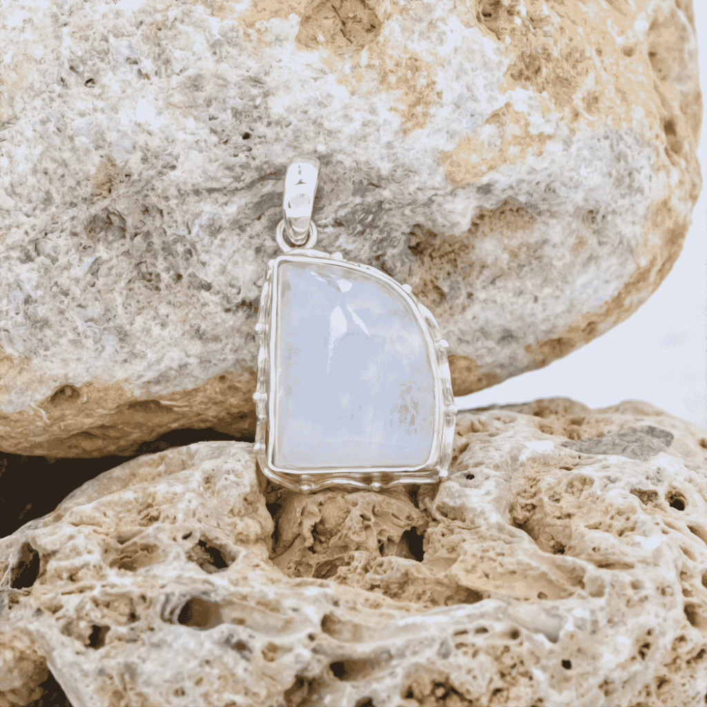 Rainbow Moonstone Fancy Shape Sterling Silver Pendant Jewellery