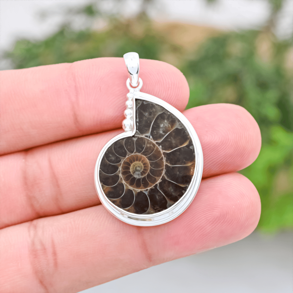 Natural Ammonite Fossil Conch Design Sterling Silver Pendant Jewellery