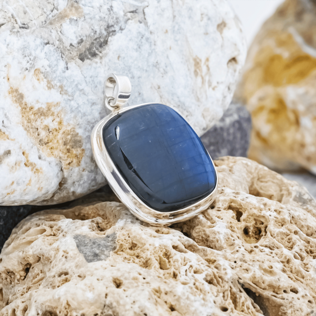Natural Labradorite Cushion Sterling Silver Pendant Jewellery