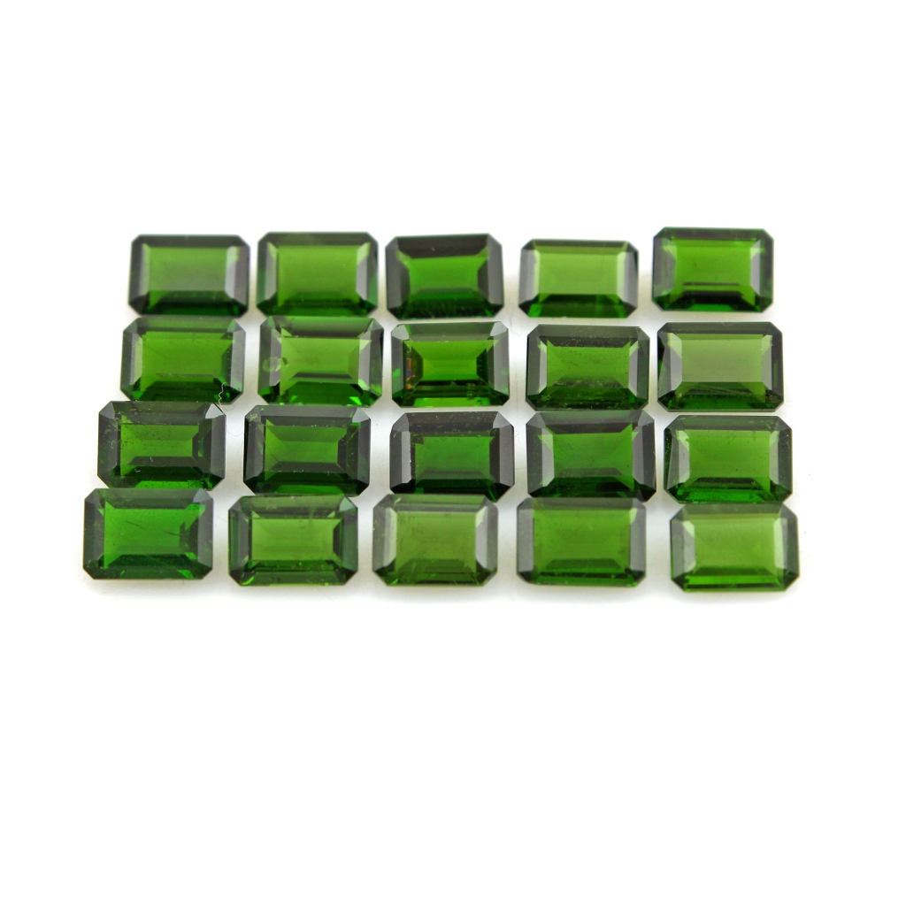 Natural chrome Diopside 5x7mm Octagon Gemstone