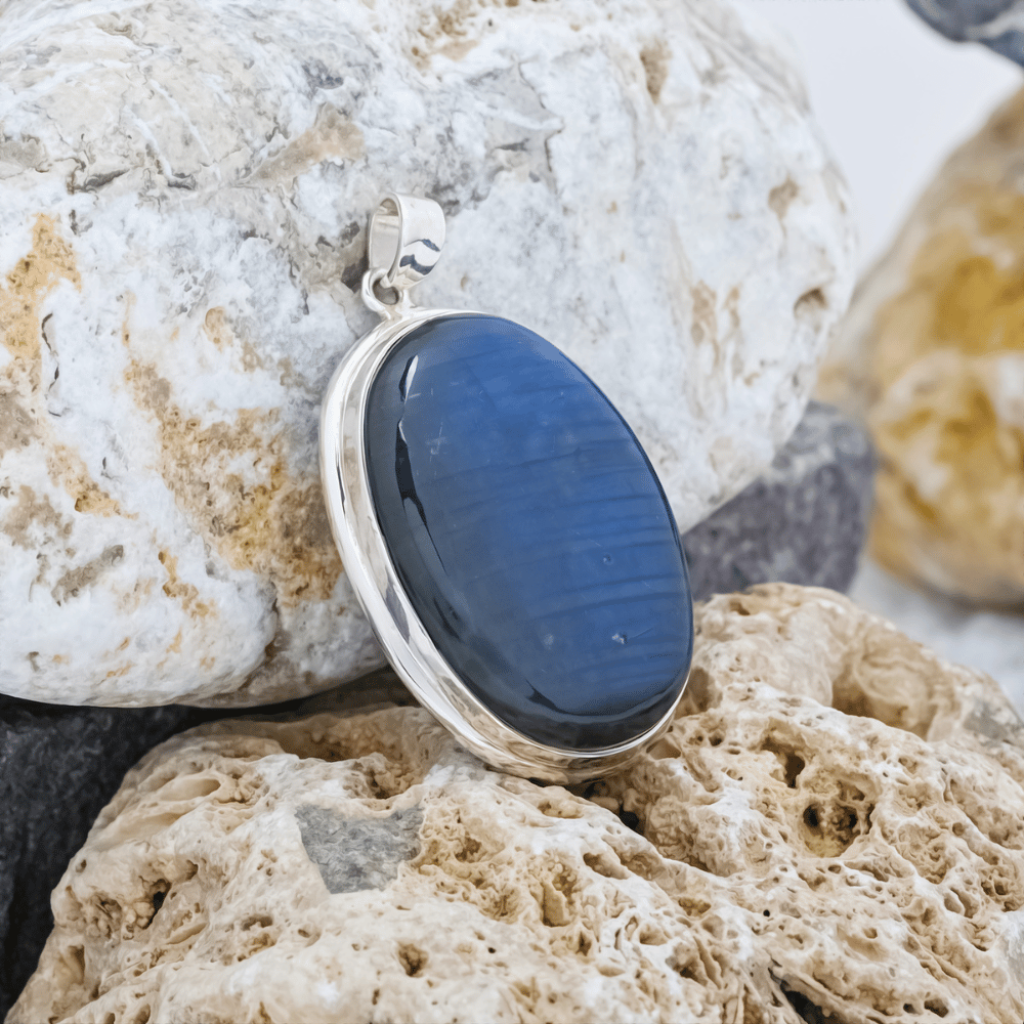 Natural Labradorite Oval Shaped Sterling Silver Pendant Jewelry