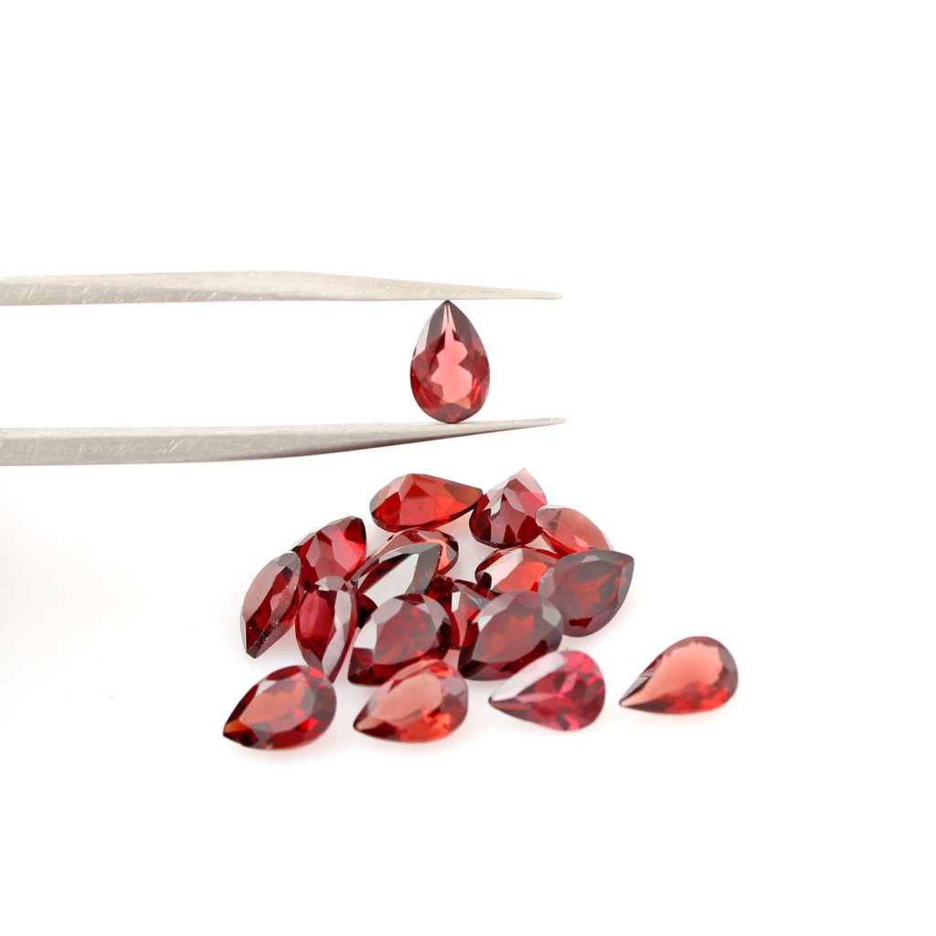 Natural Garnet 4x6mm Pear Shape Loose Gemstone