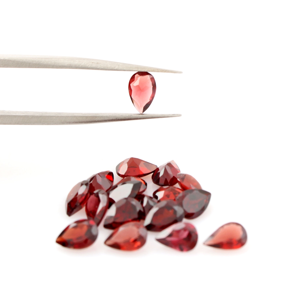 Natural Garnet 4x6mm Pear Shape Loose Gemstone