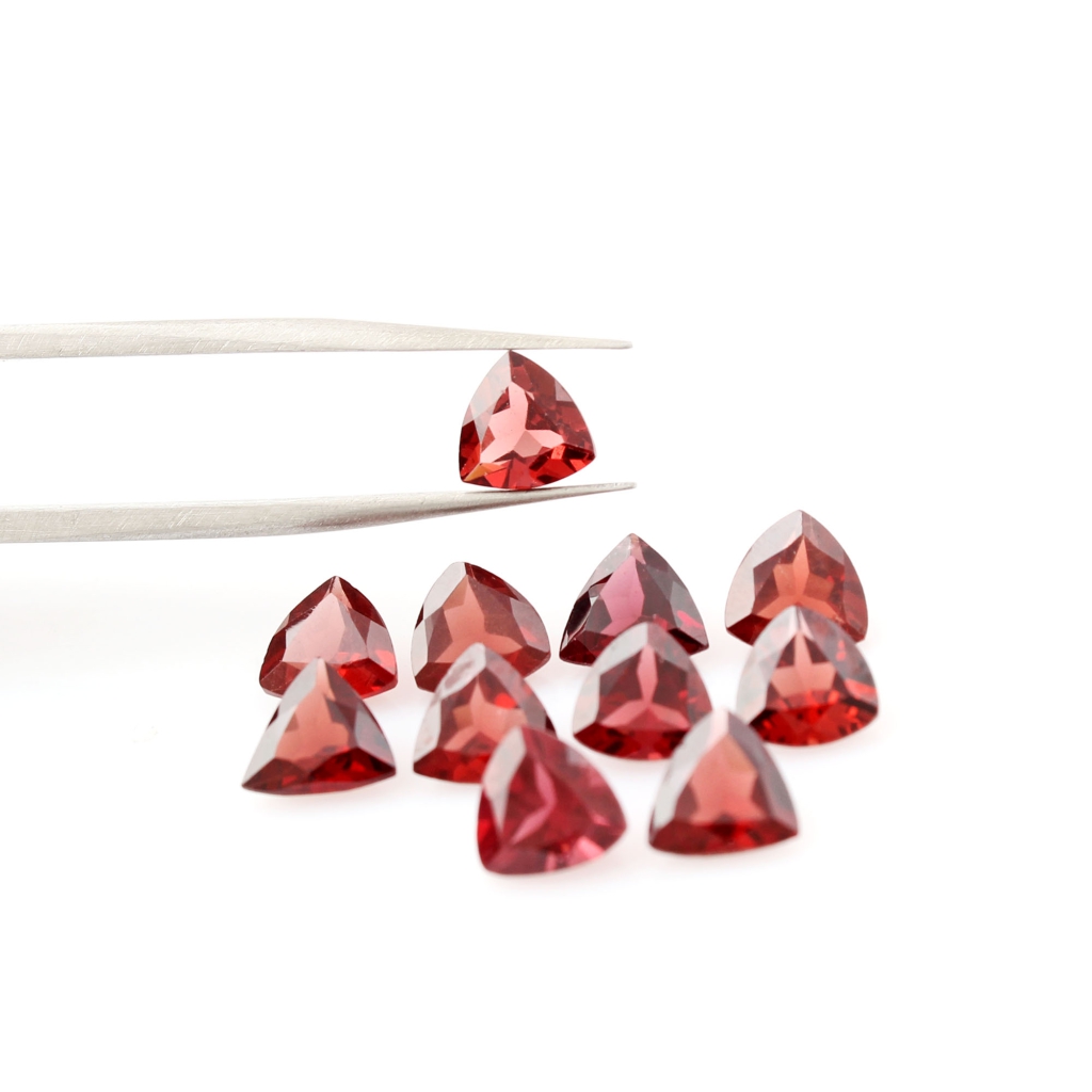 Natural Garnet 6mm Trillion Shape Loose Gemstone