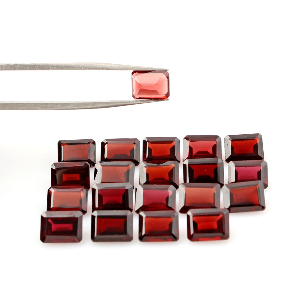 Natural Garnet 6x8mm octagon Loose Gemstone