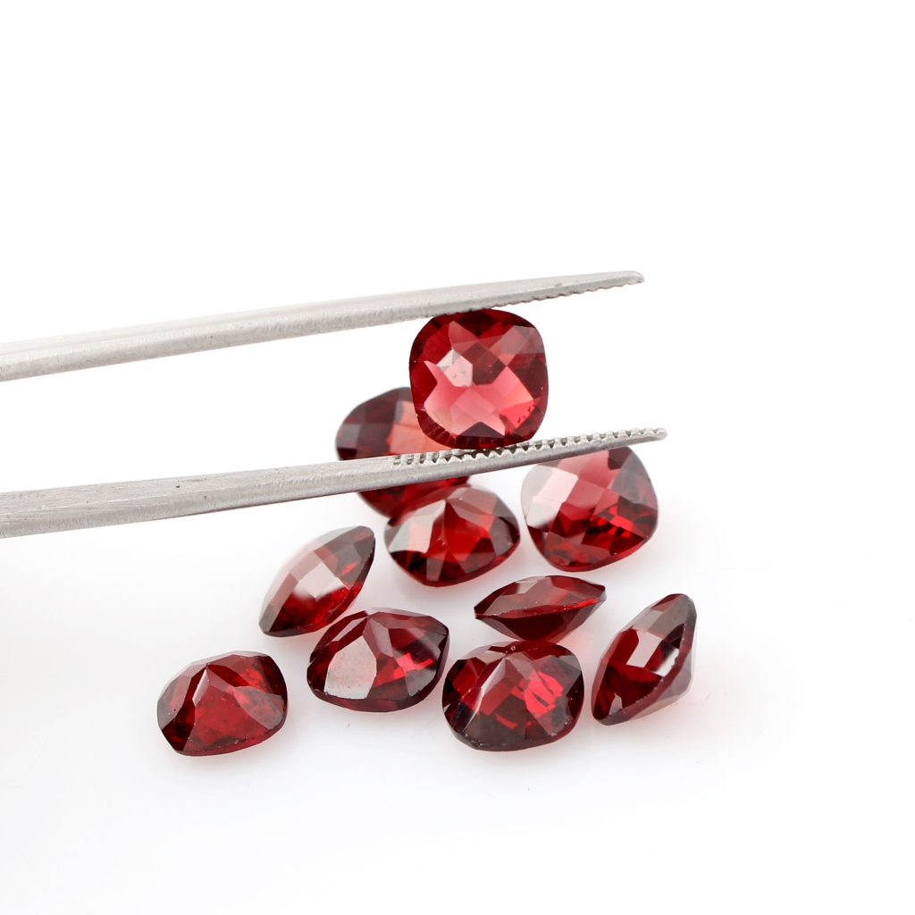 Cushion Shape Garnet Gemstone, 7mm Checker Cut 10Pcs Garnet Gemstones