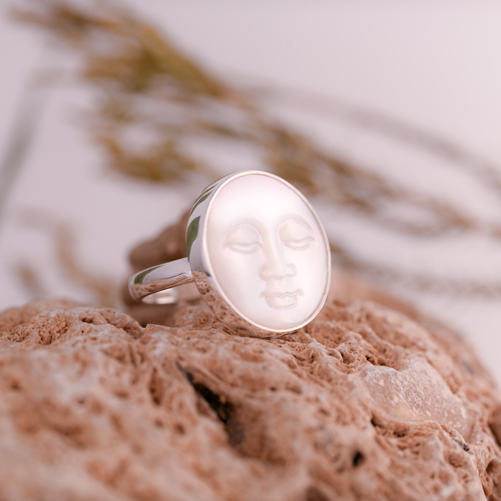 Natural Mother of Pearl Face Carving Sterling Silver Ring For Women