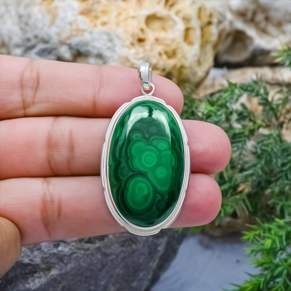 Natural Green Malachite Oval Sterling Silver Pendant Jewellery
