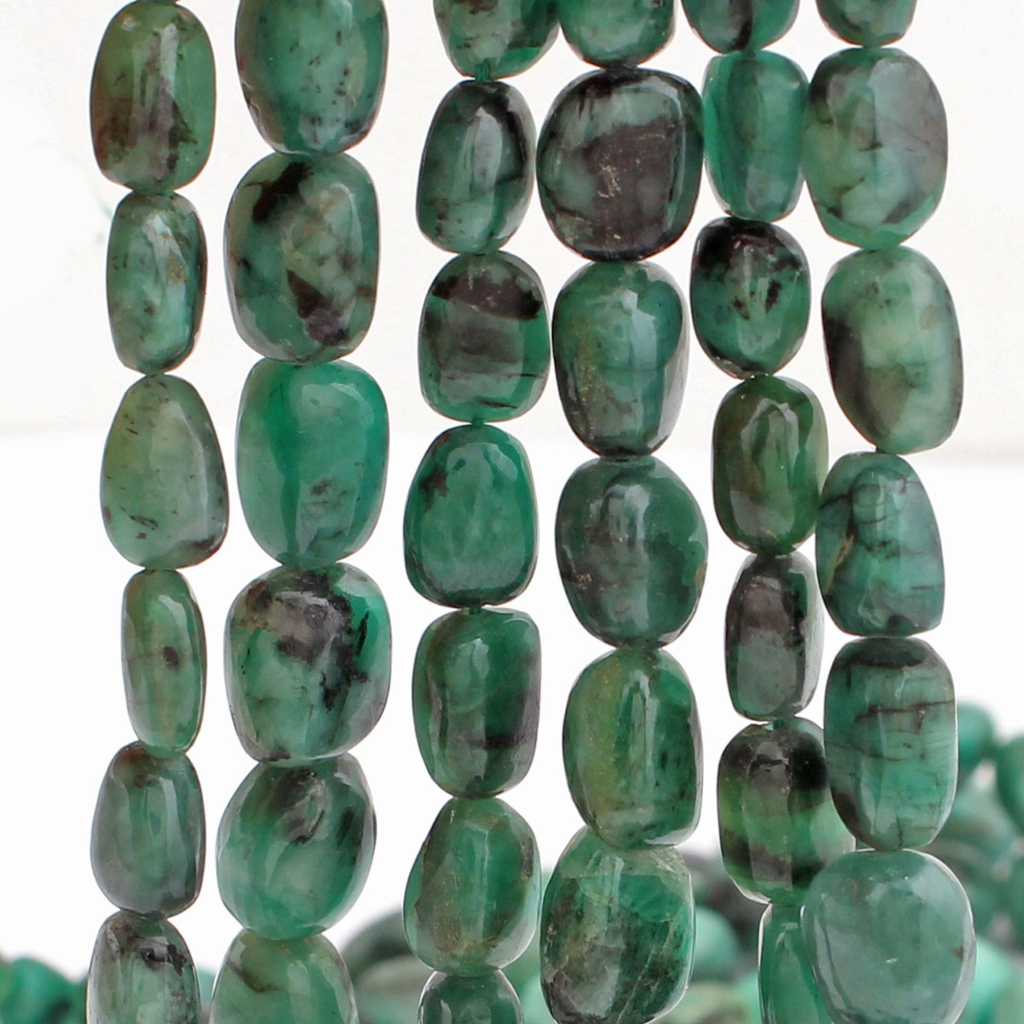 op Quality Emerald Tumble Gemstone Beads For  Elegant Jewelry Designs