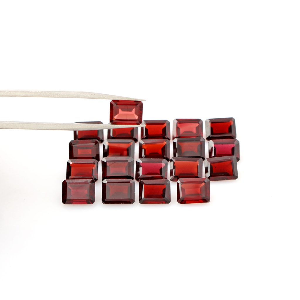 Natural Garnet 6x8mm octagon Loose Gemstone