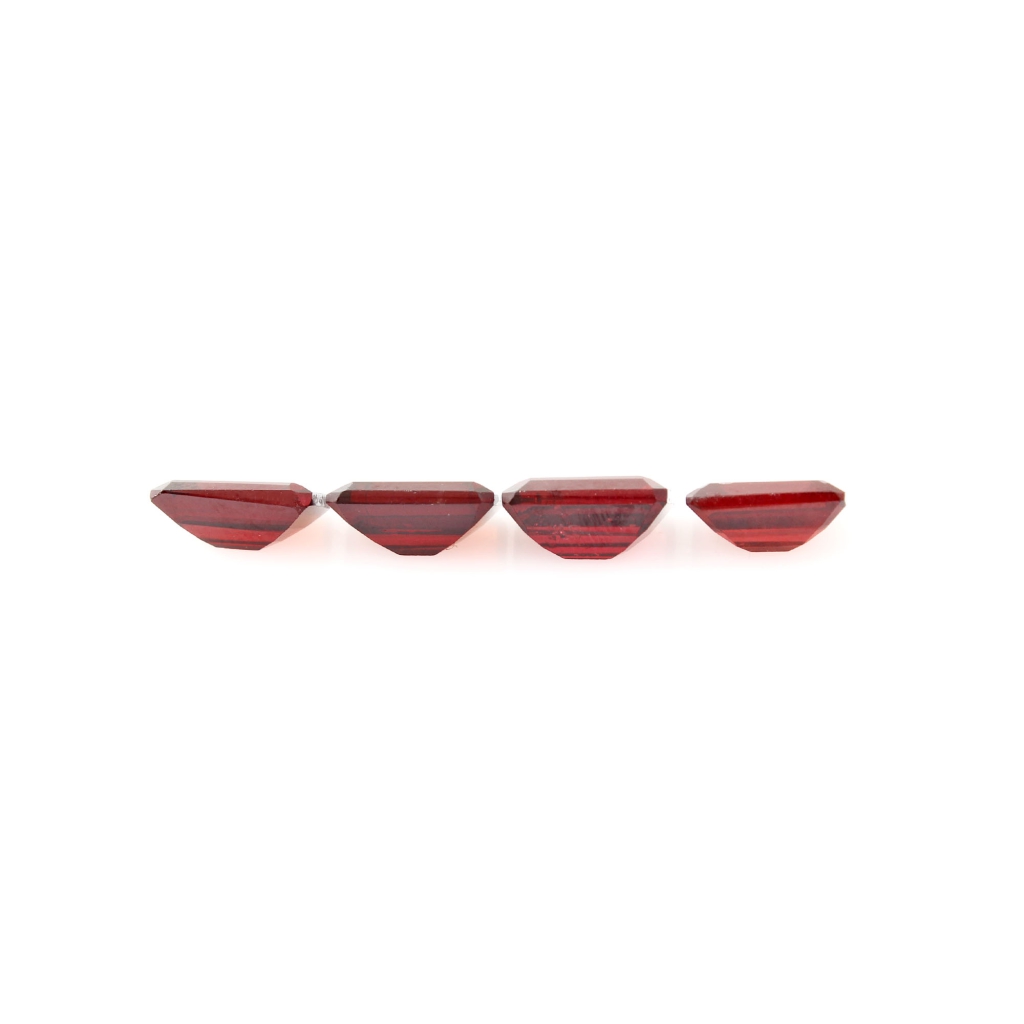 6x8mm Natural Octagon Garnet, 7.2ct Loose Gemstone for Jewelry Making. Perfect for Your Next Project.